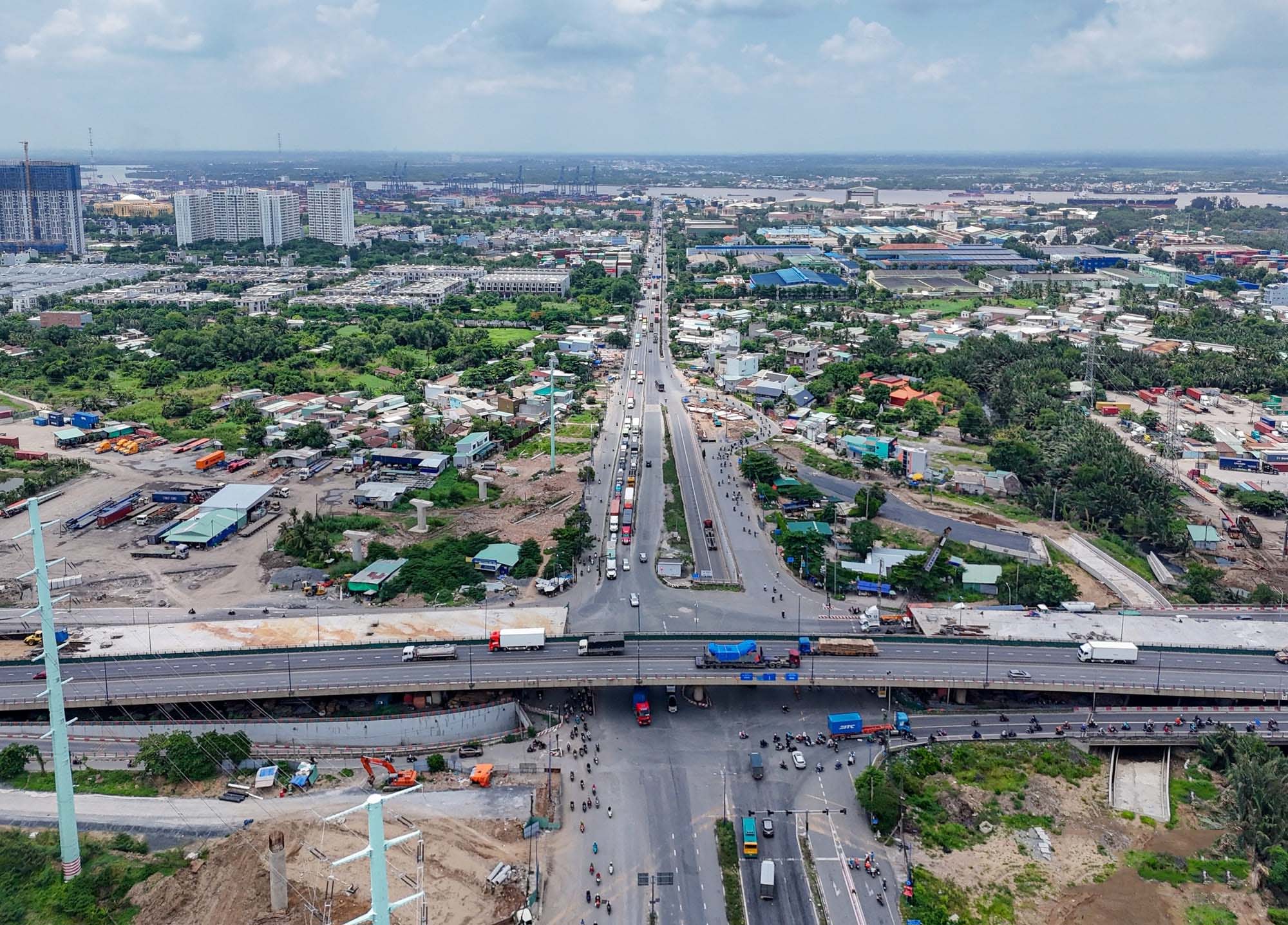 duong lien cang cat lai phu huu